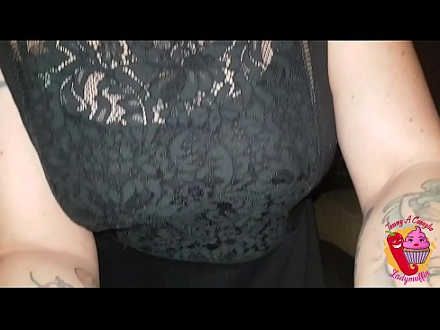 ❤️ Slutty stepsister li dà un pompino è spagnolu ❤ Video porno à noi ﹏