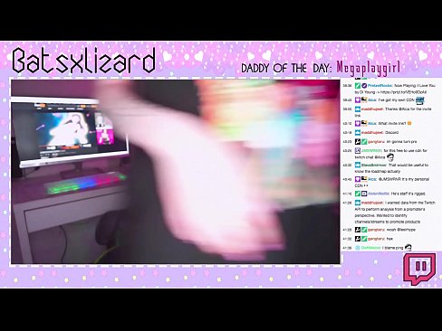 ❤️ U GAMER s'hè scurdatu di disattivà u flussu è squirted LIVE ON AIR ❤ Video porno à noi ﹏