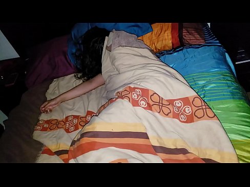 ❤️ Stepson rimprovera a so ghjovana matrigna mentre dorme. ❤ Video porno à noi ﹏